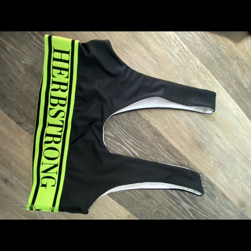 HerbStrong sports bra
